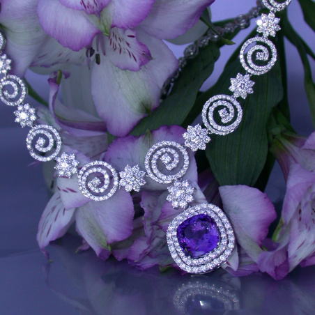 Fantastic AAA Tanzanite Necklace with Diamonds