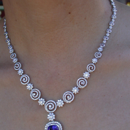 Fantastic AAA Tanzanite Necklace with Diamonds