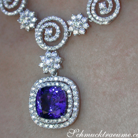 Fantastic AAA Tanzanite Necklace with Diamonds