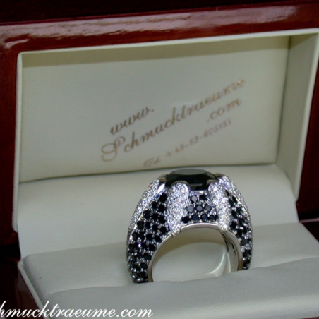 Opulent Onyx Ring with Black & White Diamonds