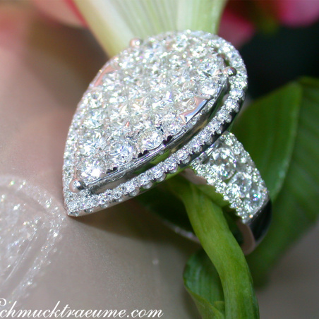 Unique Diamond Pear Ring (Princess & Brilliant Cut)