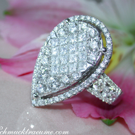 Unique Diamond Pear Ring (Princess & Brilliant Cut)