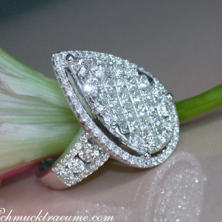 Unique Diamond Pear Ring (Princess & Brilliant Cut)