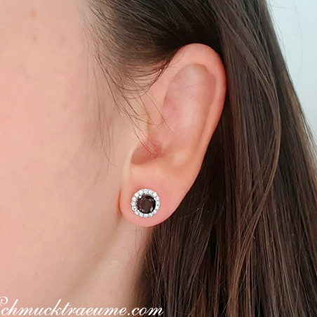Precious Black Diamond Solitaire Stud Earrings
