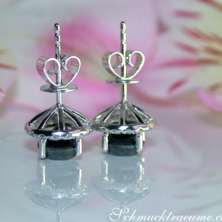 Schwarze Diamanten Solitär Ohrstecker in Weißgold 585