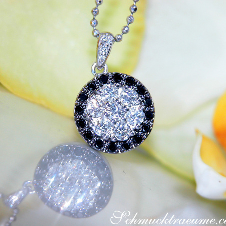 Beautiful Black & White Diamond Pendant in White gold