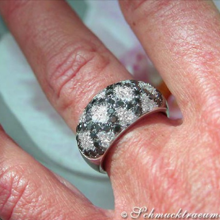 Rhombic Style Black and White Diamond Ring