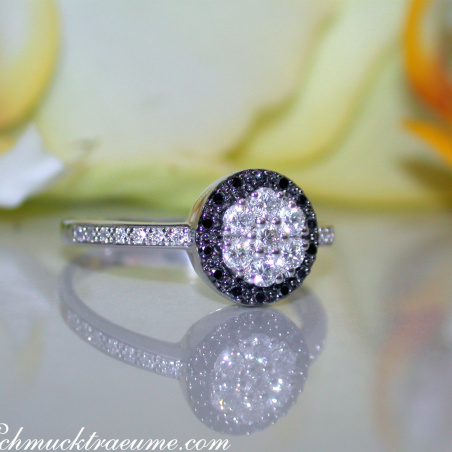 Timelessly Elegant Black Diamond Ring
