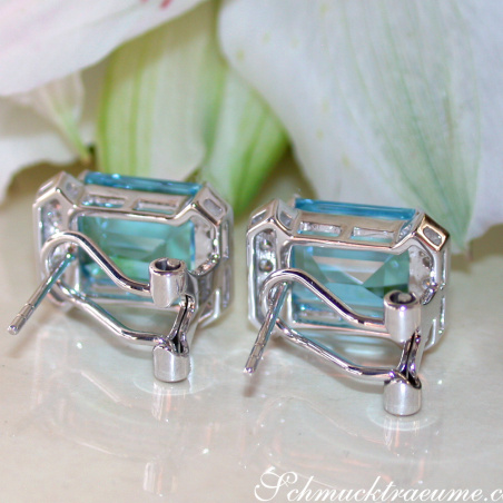 Blautopas Ohrstecker mit Diamanten in Weißgold