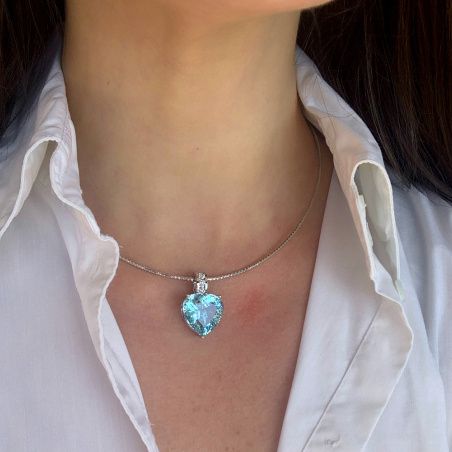 Impressive Aquamarine Heart Pendant with Diamonds