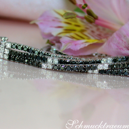 Tennis Armband mit schwarzen Diamanten