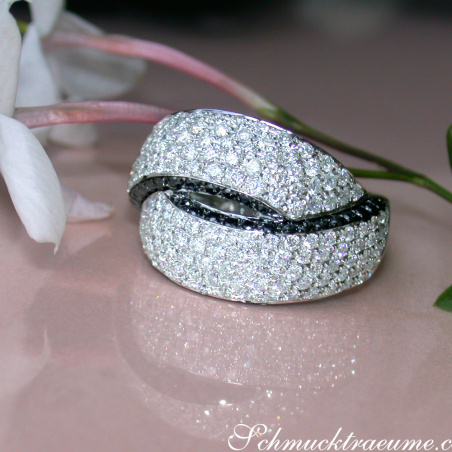 Entwined Diamond Ring with Black Diamonds