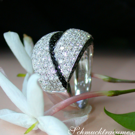 Entwined Diamond Ring with Black Diamonds