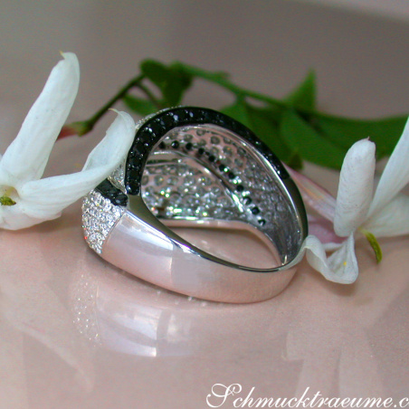 Entwined Diamond Ring with Black Diamonds