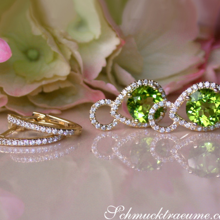 Enchanting Peridot Earrings with Diamonds