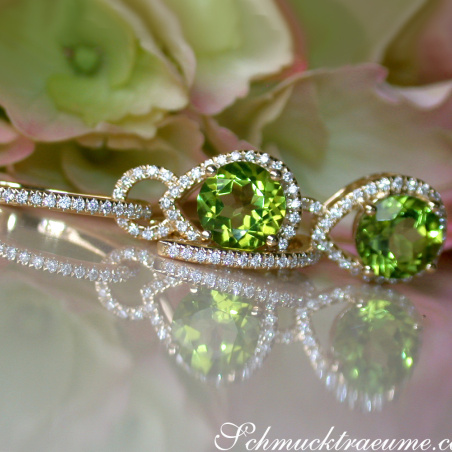 Enchanting Peridot Earrings with Diamonds