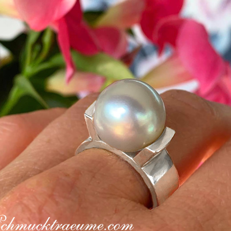Massiver Südseeperle Ring in Weißgold 585 | SCHMUCKTRÄUME.COM