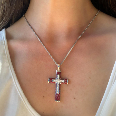 Kreuz Anhänger mit Rubinen