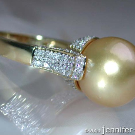 Goldene Südseeperle Ring mit Brillanten in Gelbgold 585