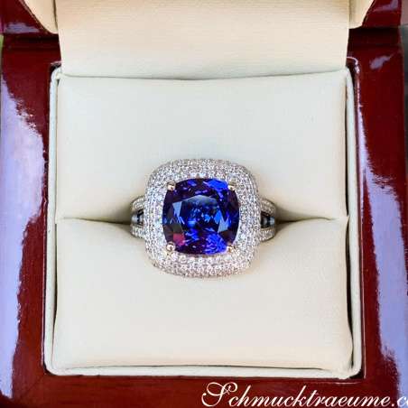 AAA Tansanit Ring mit Diamanten