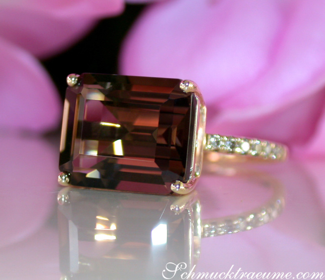 Ungewöhnlicher Rauchquarz Ring mit braunen Diamanten