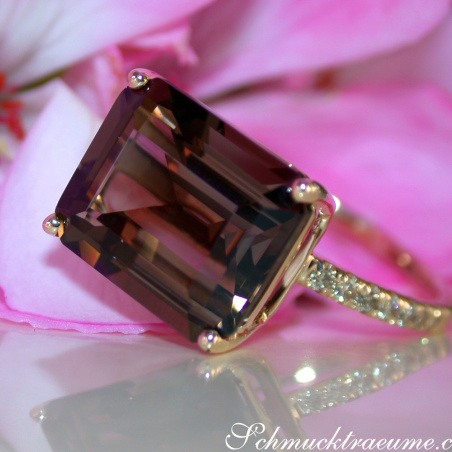 Ungewöhnlicher Rauchquarz Ring mit braunen Diamanten