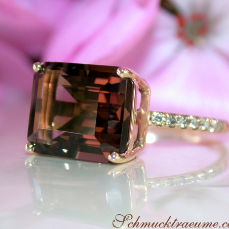 Ungewöhnlicher Rauchquarz Ring mit braunen Diamanten