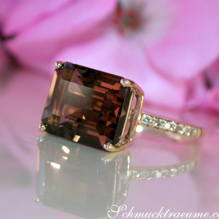 Ungewöhnlicher Rauchquarz Ring mit braunen Diamanten