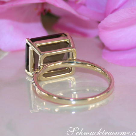 Ungewöhnlicher Rauchquarz Ring mit braunen Diamanten