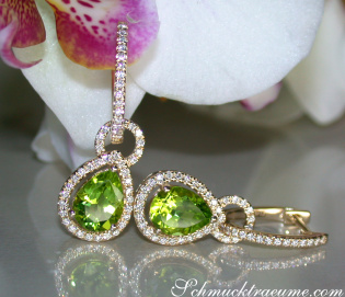 Convertible Peridot earrings with diamonds