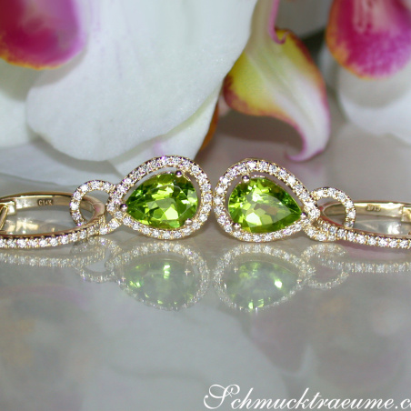 Convertible Peridot earrings with diamonds