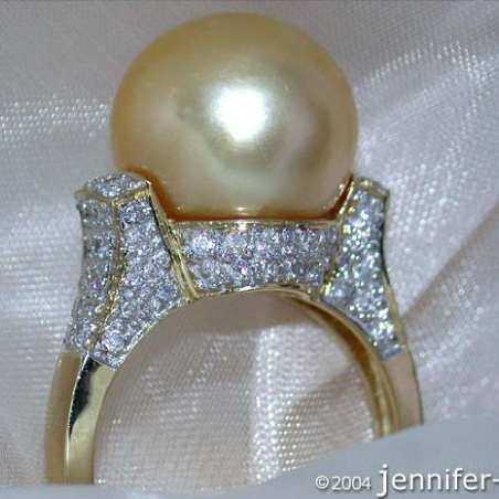 Goldene Südseeperle Ring mit Brillanten in Gelbgold 585