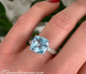 Charmanter Blautopas Ring mit Diamanten