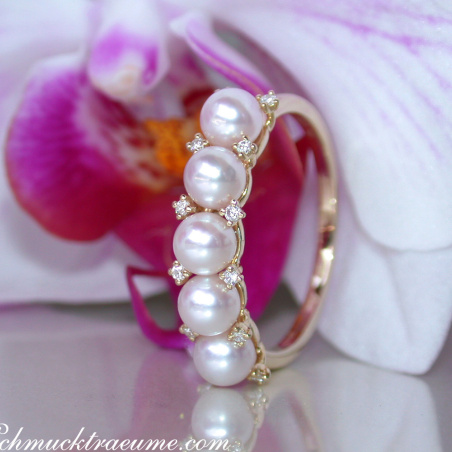 Baby Akoya Perlen Ring mit Diamanten