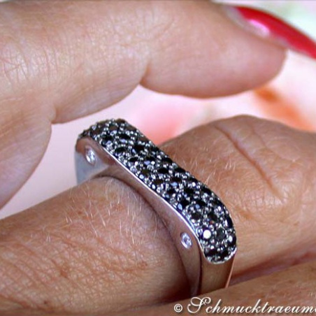 Schwarze Diamanten Ring