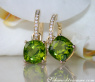 Wende Ohrringe "Kissen" mit Peridot und Diamanten