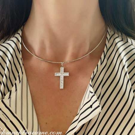 Ausgesuchter Kreuz Anhänger mit Baguette Diamanten