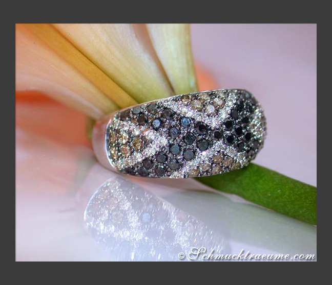 Pretty Ring with Black, Brown & White Diamonds Pretty Ring with Black, Brown & White Diamonds