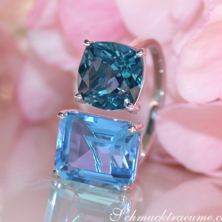 Wonderful Blue Topaz "Toi et Moi" Ring