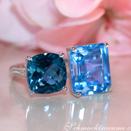 Wonderful Blue Topaz "Toi et Moi" Ring