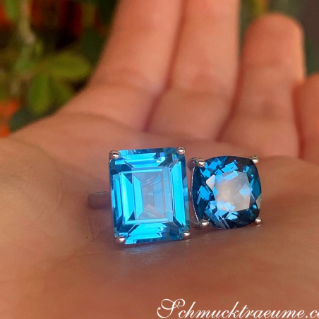 Wonderful Blue Topaz "Toi et Moi" Ring