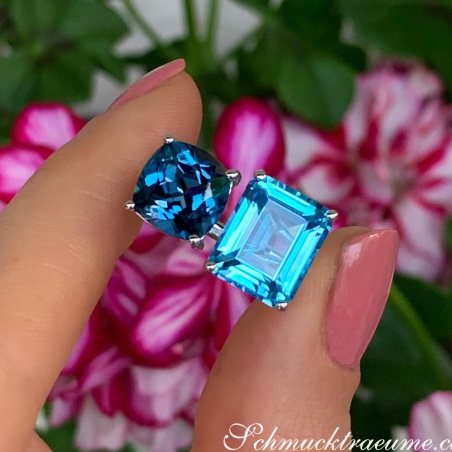 Wonderful Blue Topaz "Toi et Moi" Ring