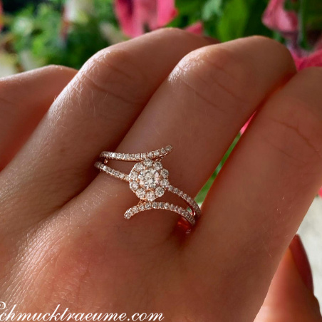 Enchanting Mini Solitaire Diamond Ring