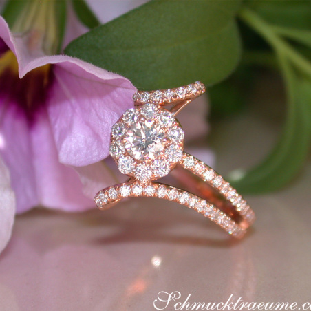 Enchanting Mini Solitaire Diamond Ring