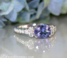 Femininer Tansanit Ring mit Brillanten