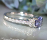 Femininer Tansanit Ring mit Brillanten
