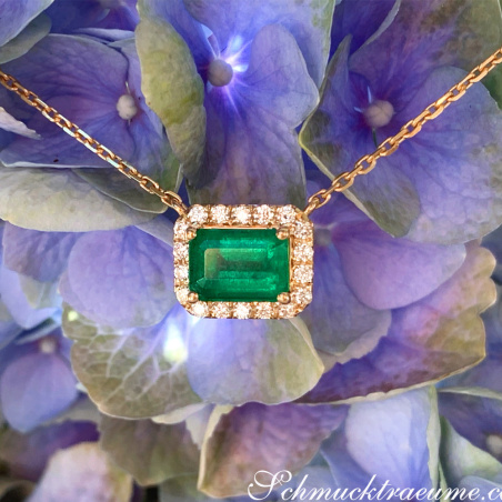 Smaragd Halskette mit Brillanten in Gelbgold 585