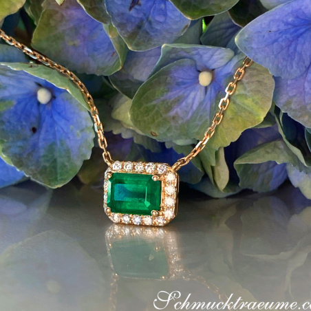 Smaragd Halskette mit Brillanten in Gelbgold 585