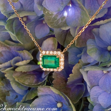 Smaragd Halskette mit Brillanten in Gelbgold 585