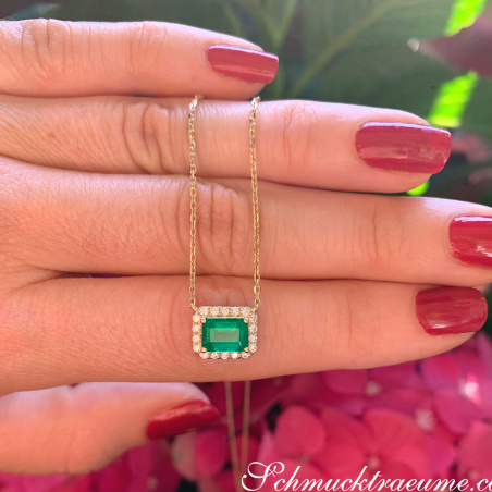 Smaragd Halskette mit Brillanten in Gelbgold 585